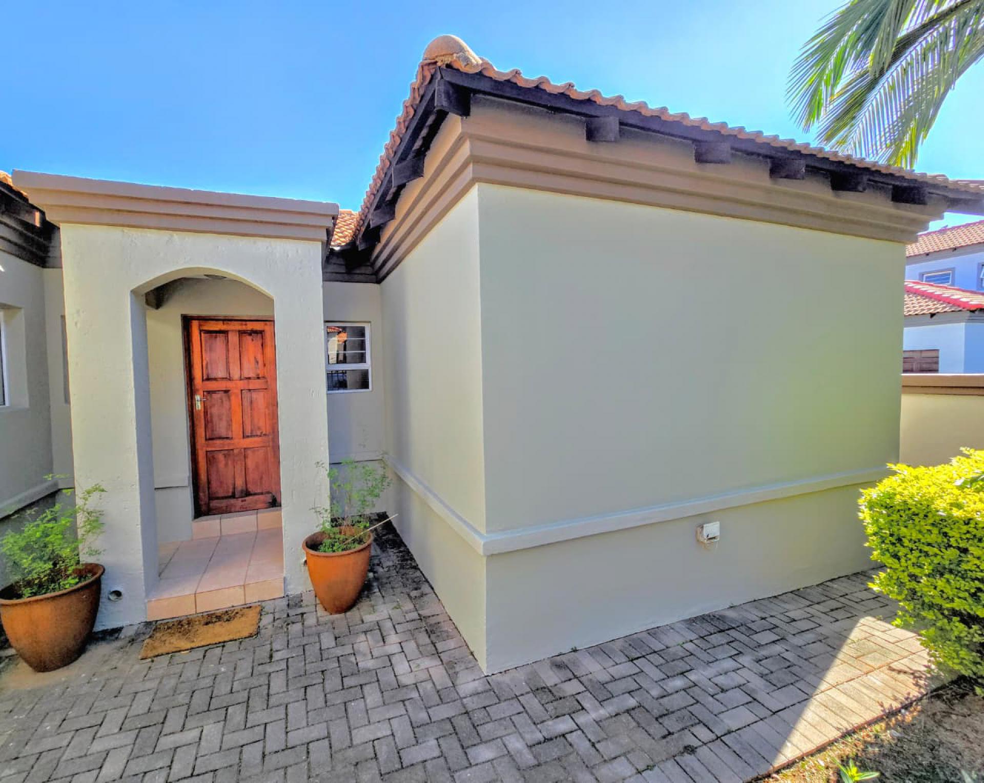  of property in Magalieskruin