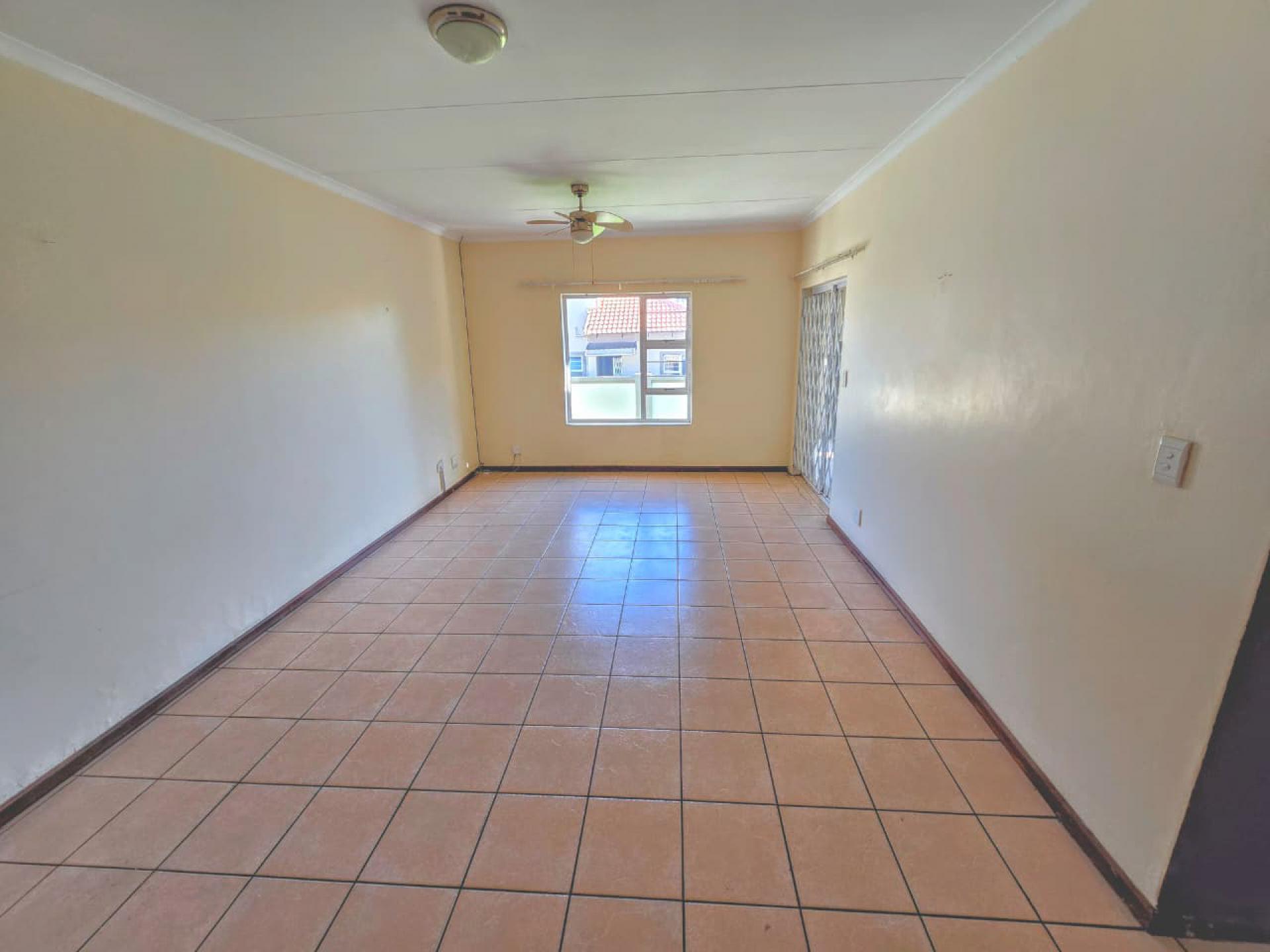  of property in Magalieskruin