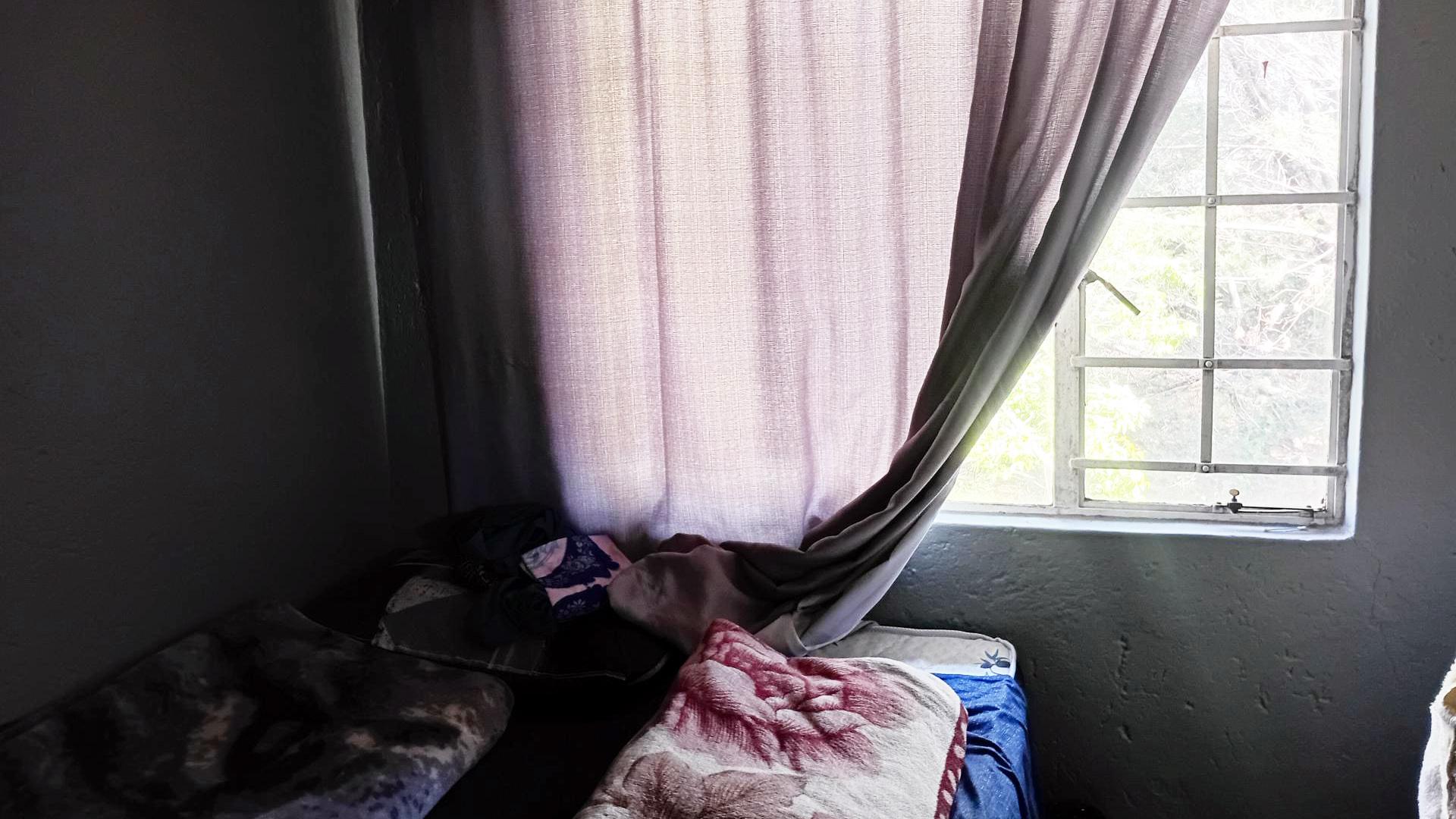 Bed Room 1 of property in Eden Glen