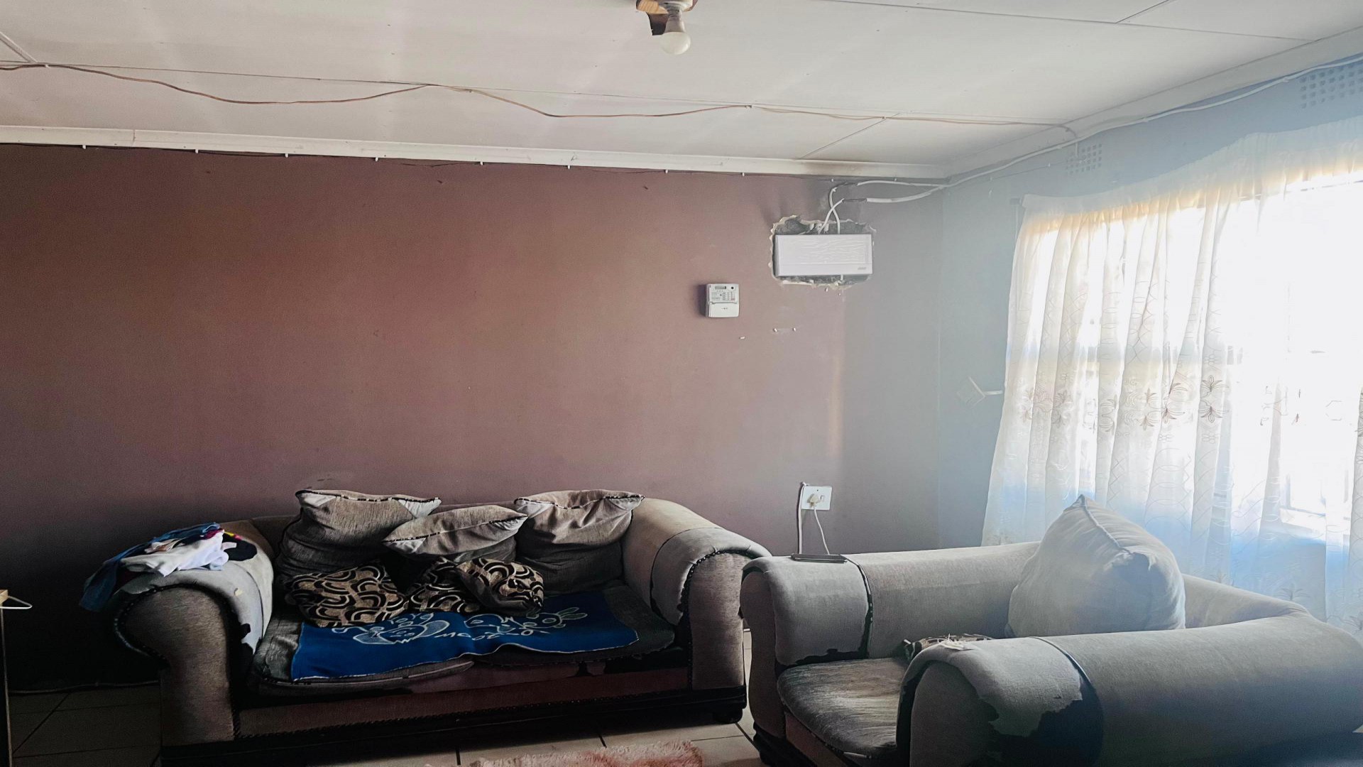 Lounges of property in Likole