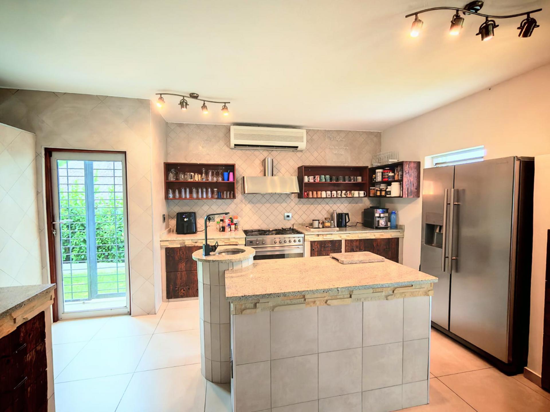  of property in Montana Park