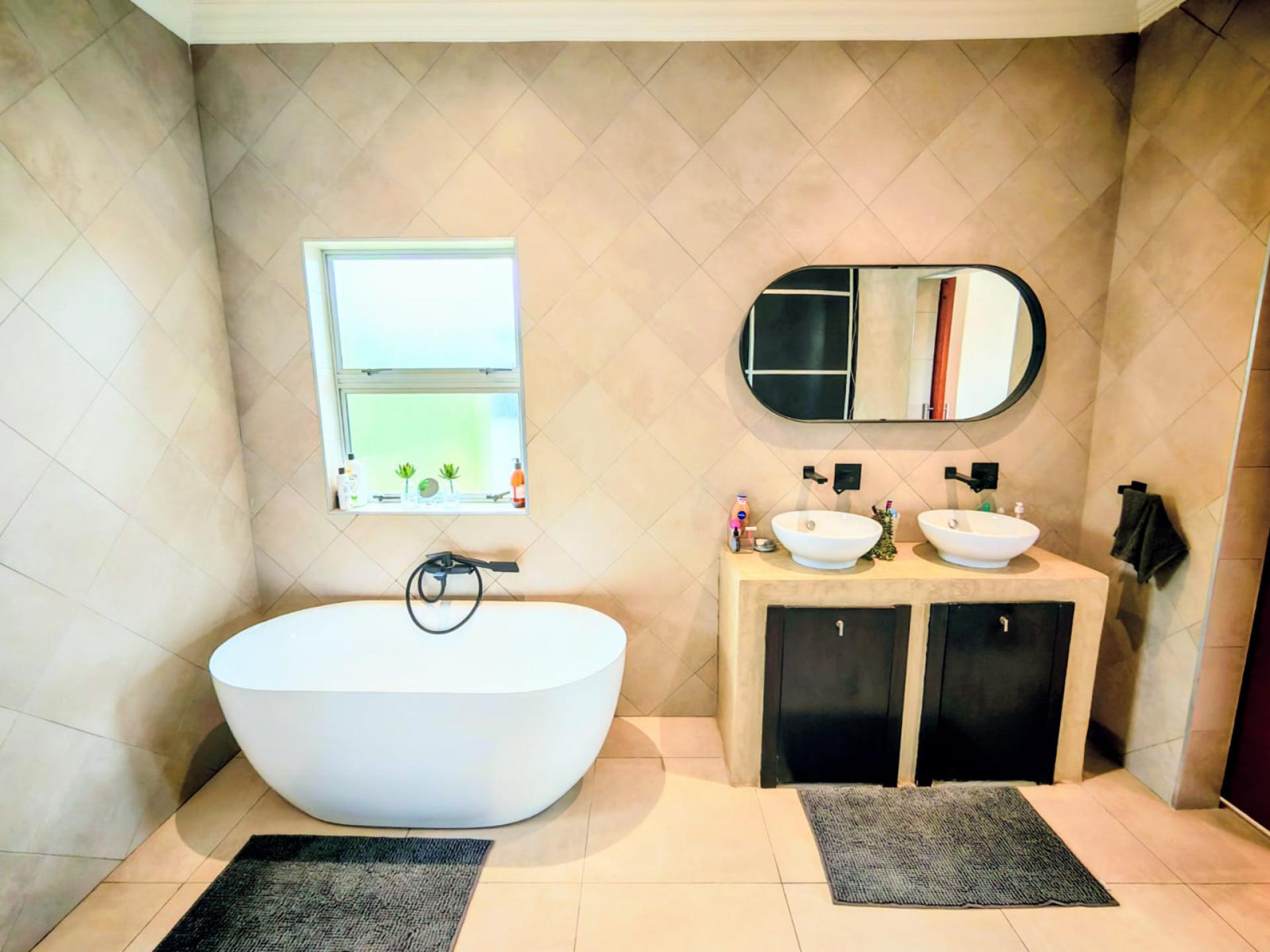  of property in Montana Park