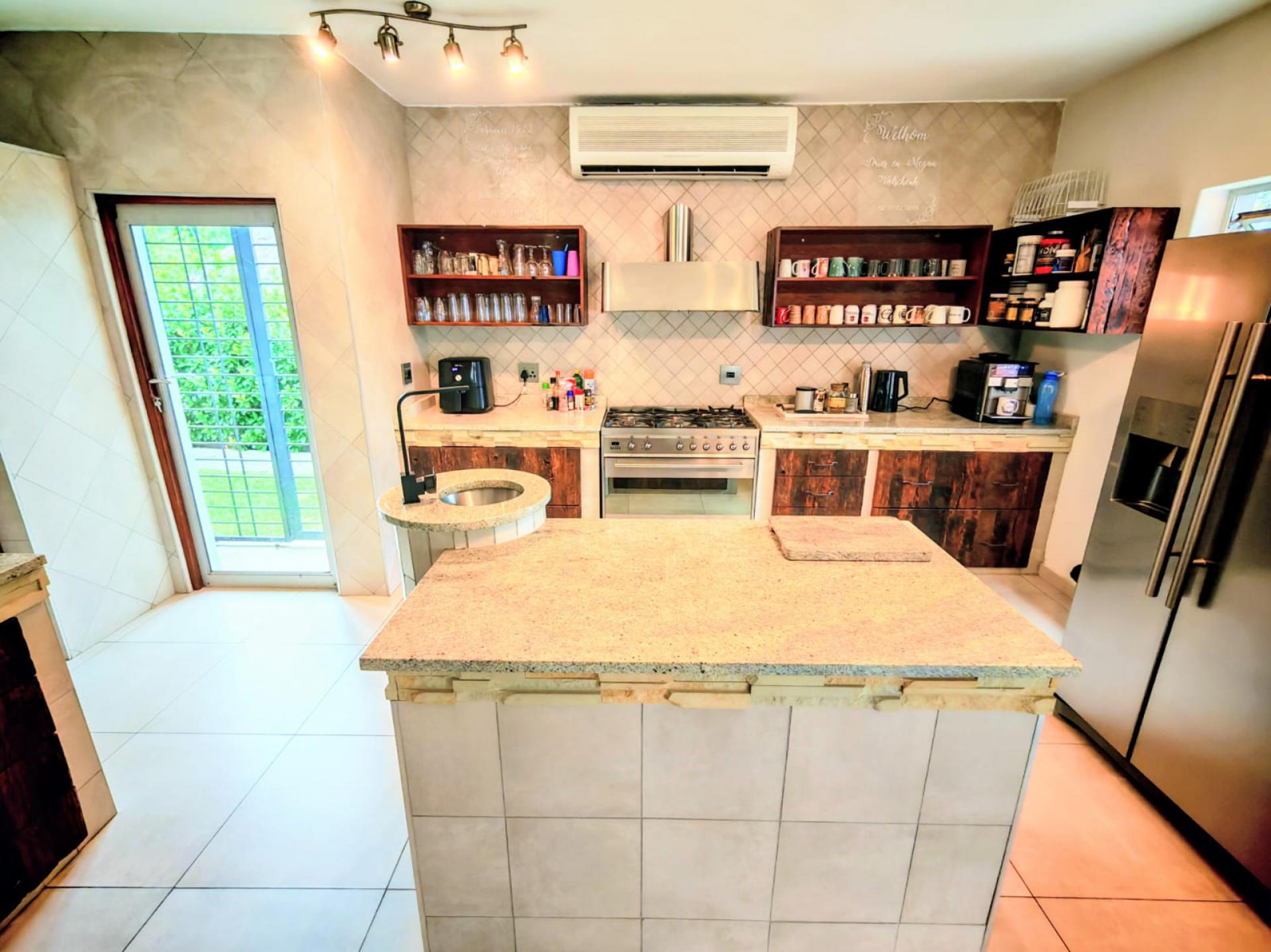  of property in Montana Park