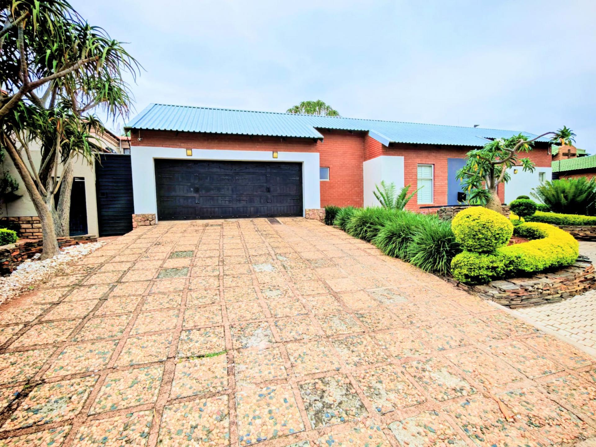  of property in Montana Park