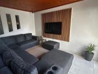  of property in Bracken Heights