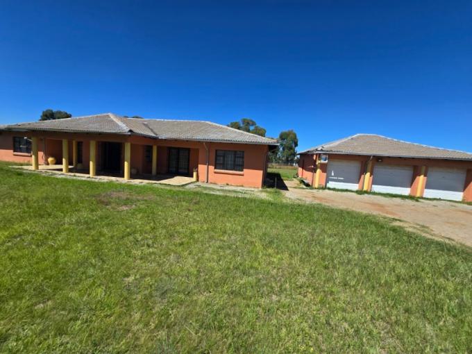 5 Bedroom House for Sale For Sale in Homestead Apple Orchards AH - MR708779