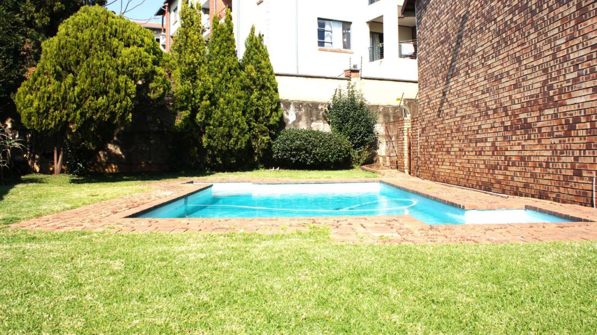 Swimming Pool of property in Blackheath - JHB