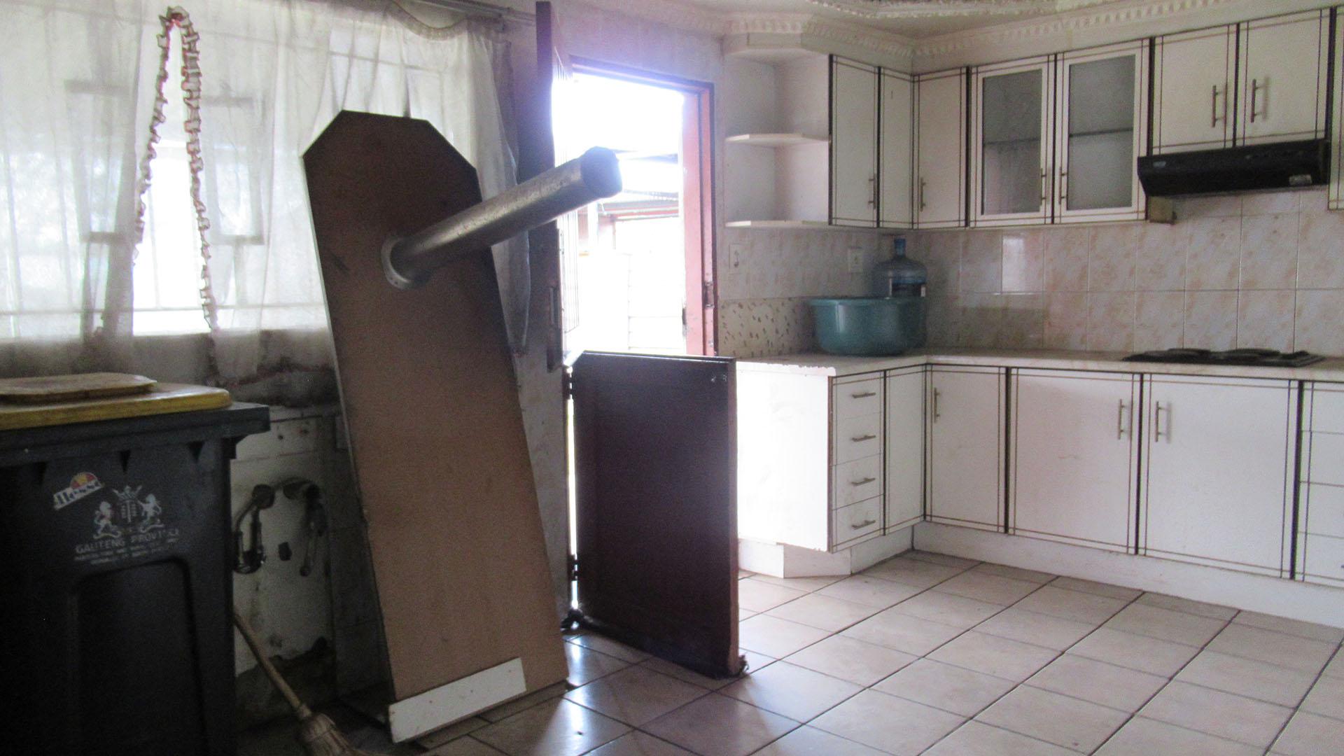 Kitchen - 17 square meters of property in Vereeniging