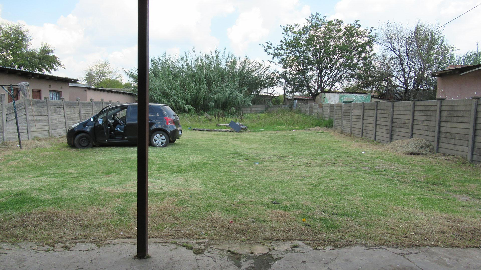 Backyard of property in Vereeniging