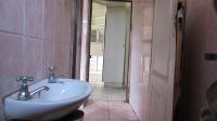 Bathroom 1 - 3 square meters of property in Vereeniging