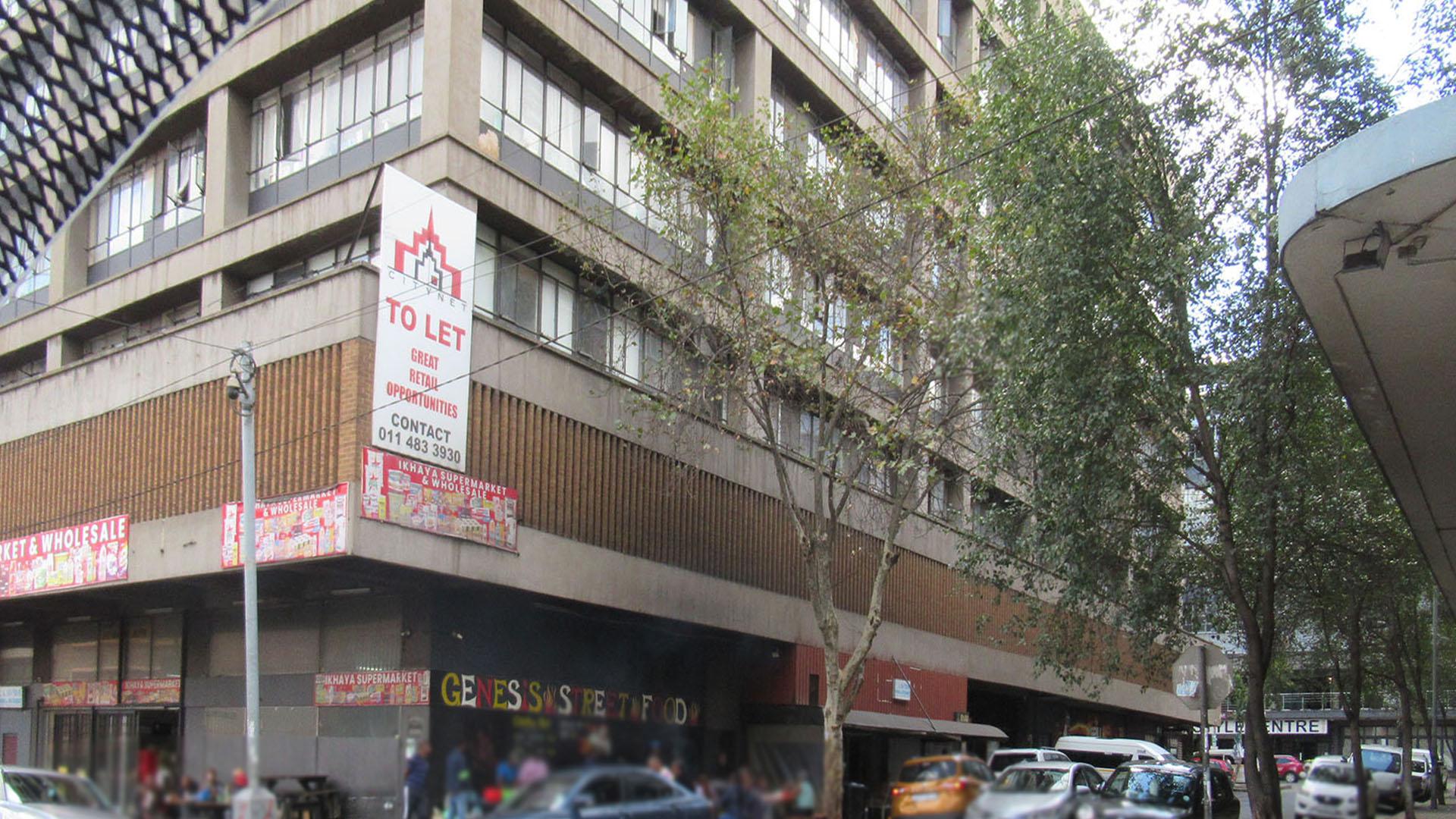 Front View of property in City and Suburban