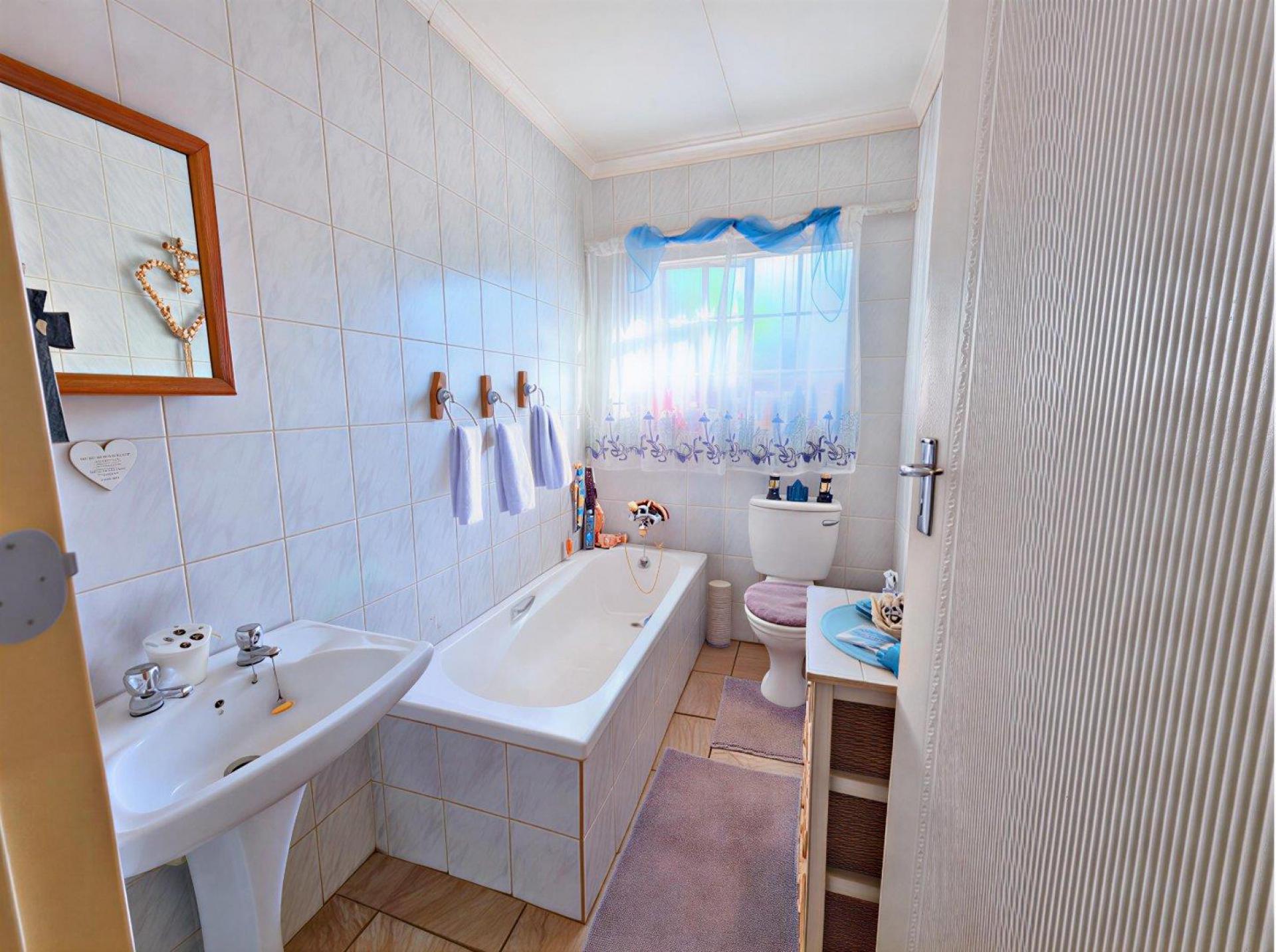  of property in Annlin