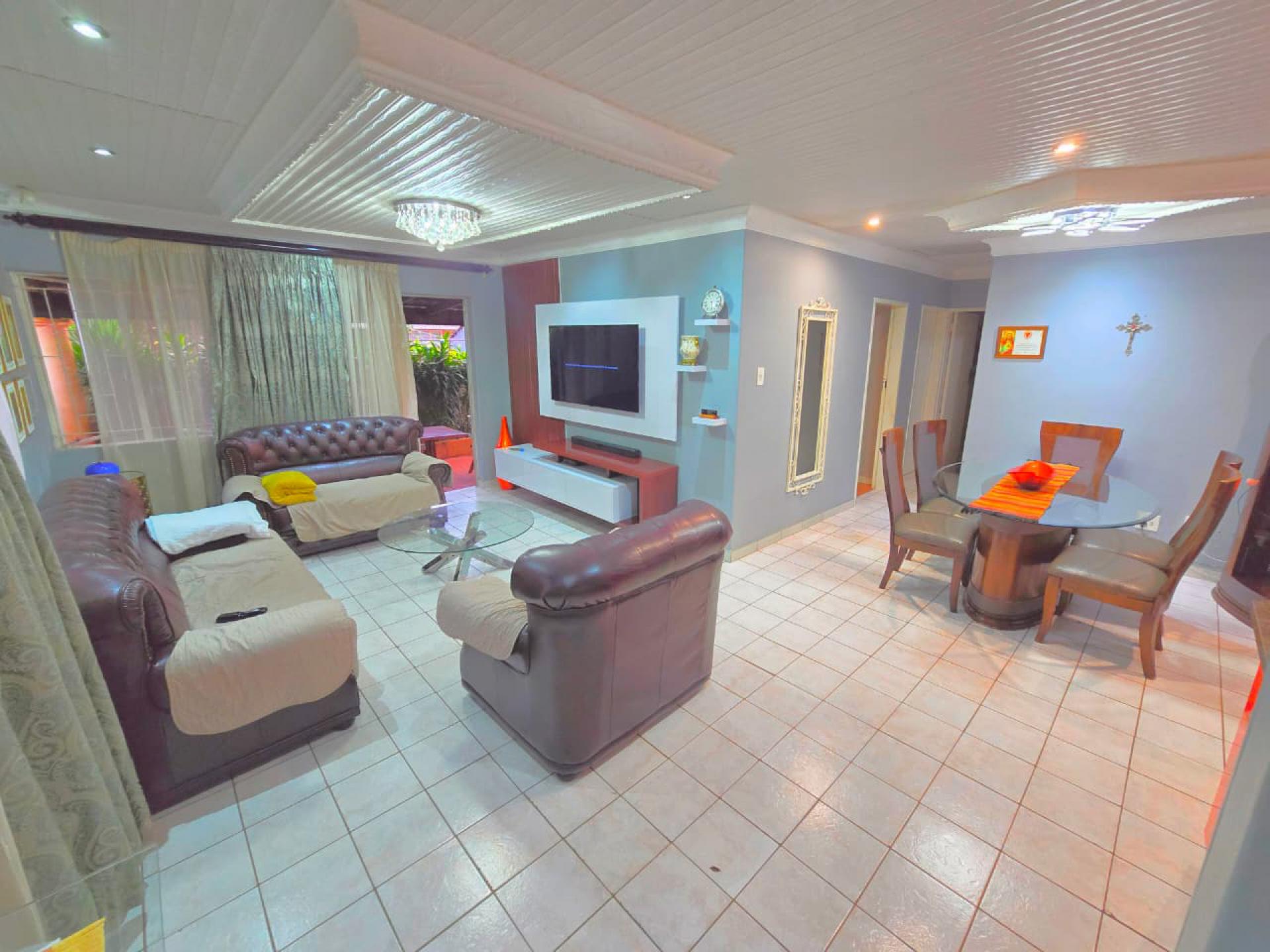  of property in Doornpoort