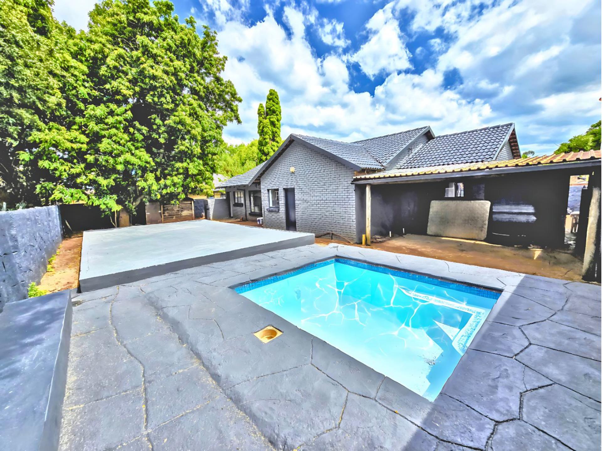  of property in Doornpoort