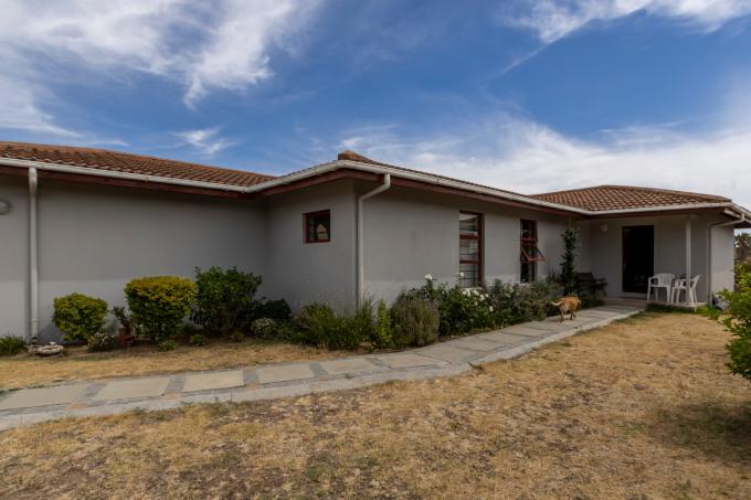 3 Bedroom House for Sale For Sale in Gordons Bay - MR708815