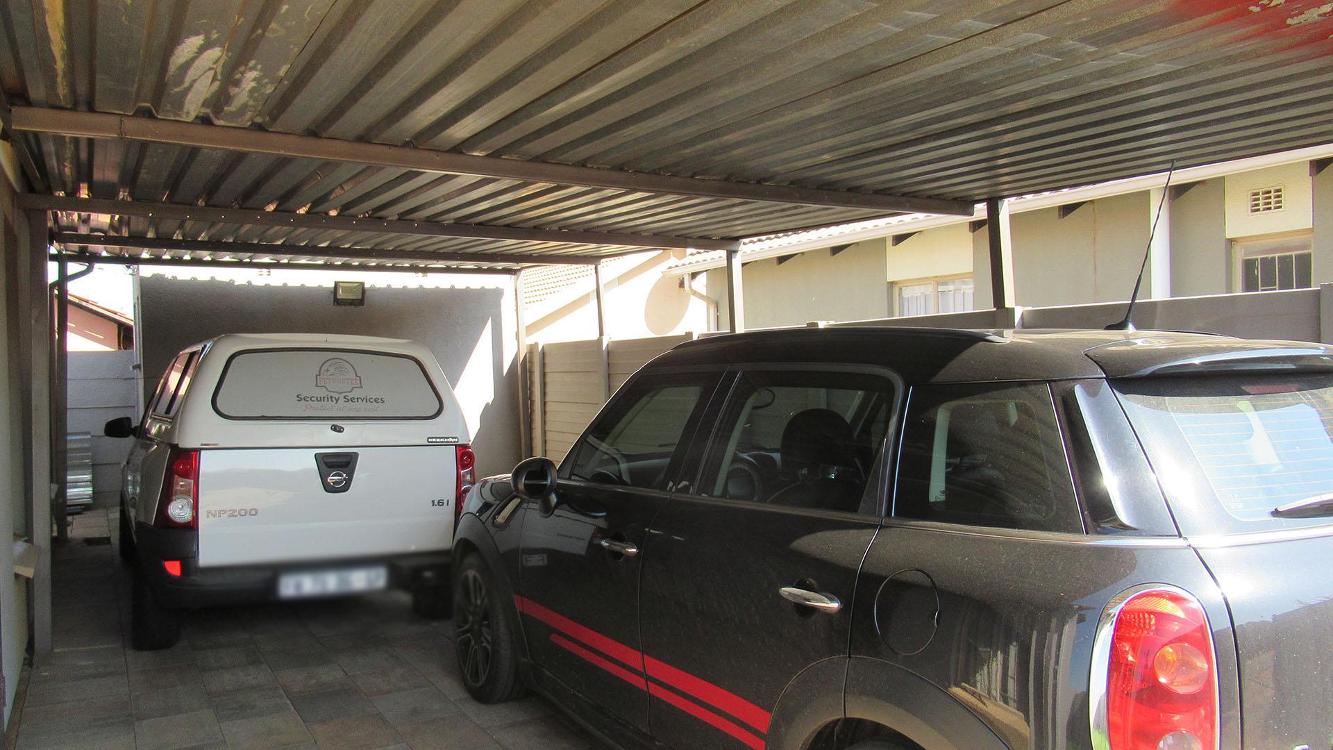 Front View of property in Sky City