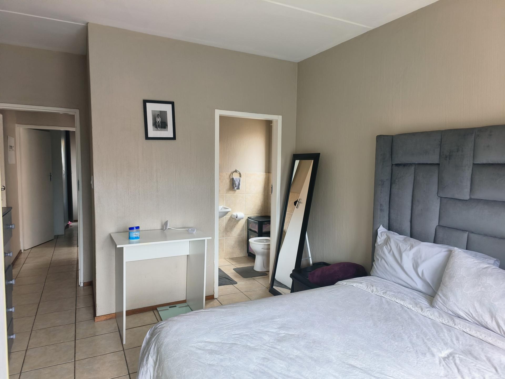  of property in Weltevreden Park