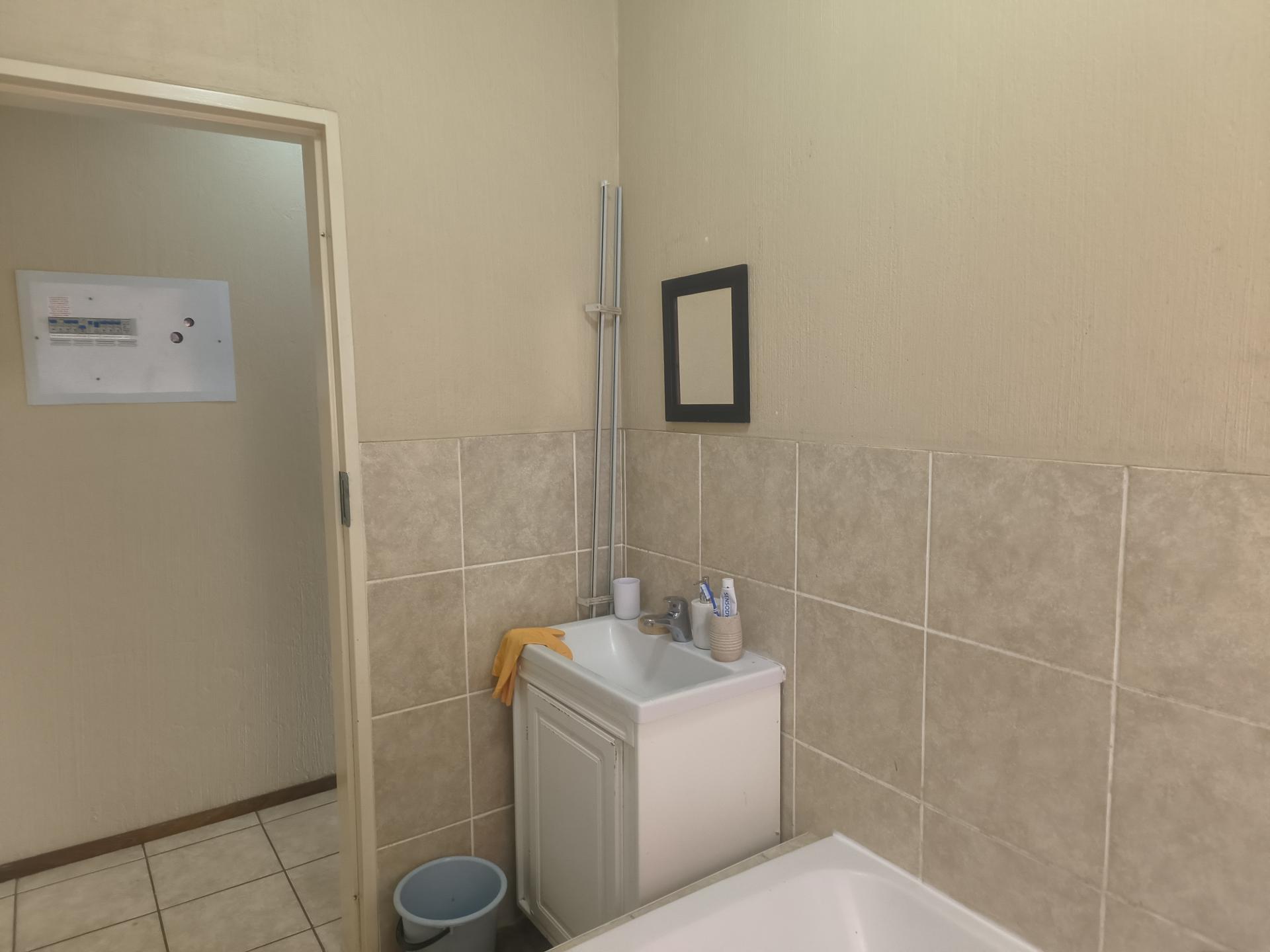  of property in Weltevreden Park