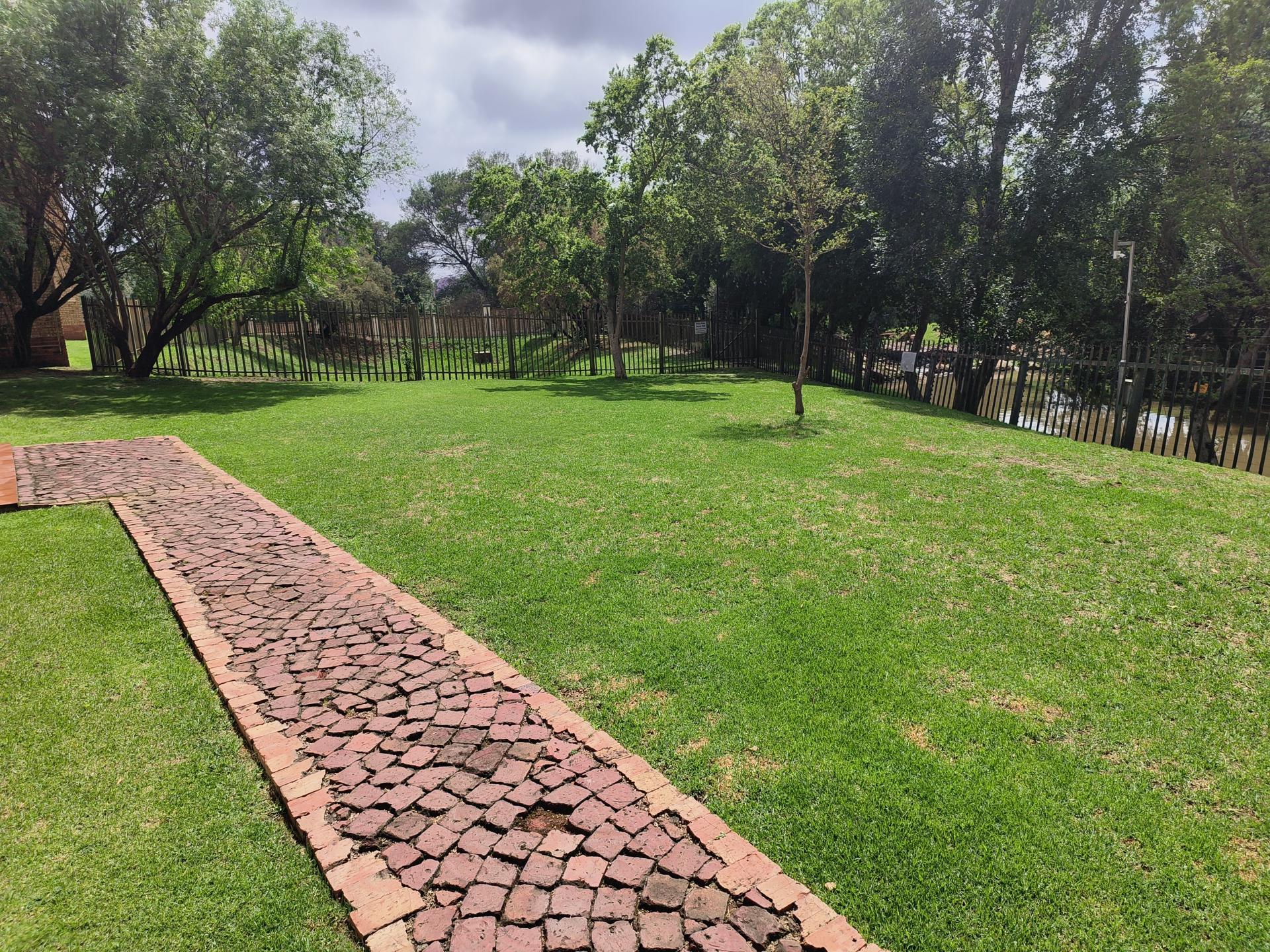  of property in Weltevreden Park