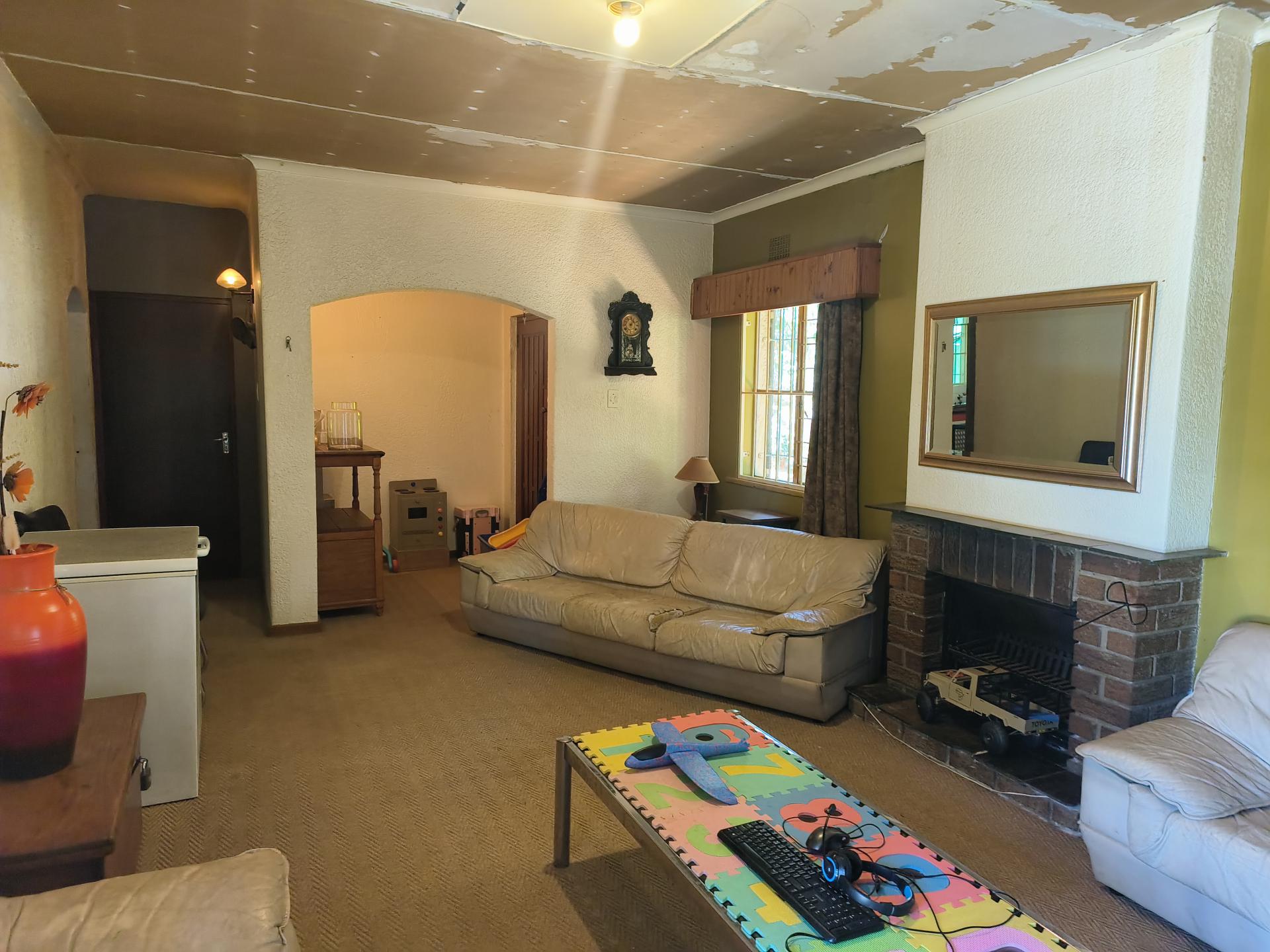  of property in Wilropark