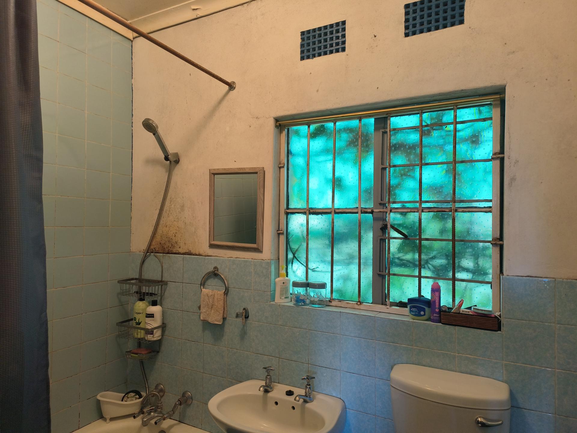  of property in Wilropark