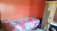 Bed Room 1 of property in Klipspruit West
