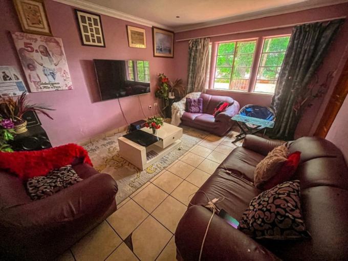 3 Bedroom House for Sale For Sale in Rosettenville - MR708854