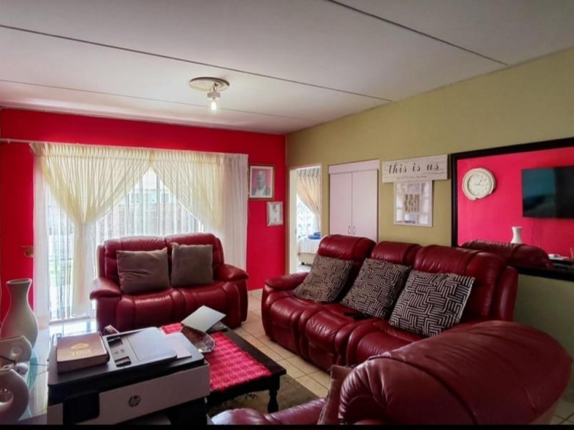  of property in Parkrand