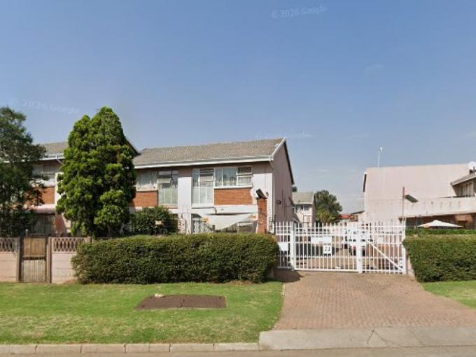 2 Bedroom Simplex for Sale For Sale in Brackenhurst - MR708914