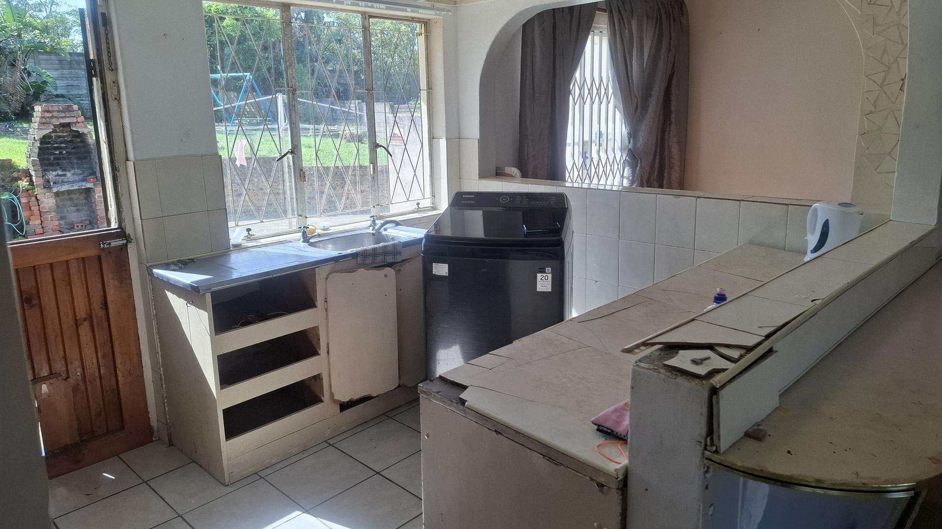 Kitchen of property in Amalinda