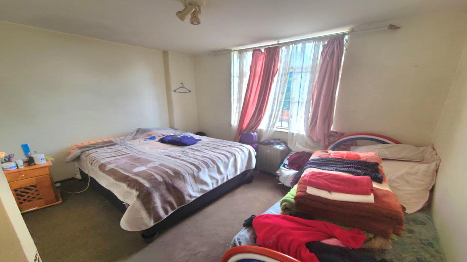 Bed Room 1 of property in Emalahleni (Witbank) 