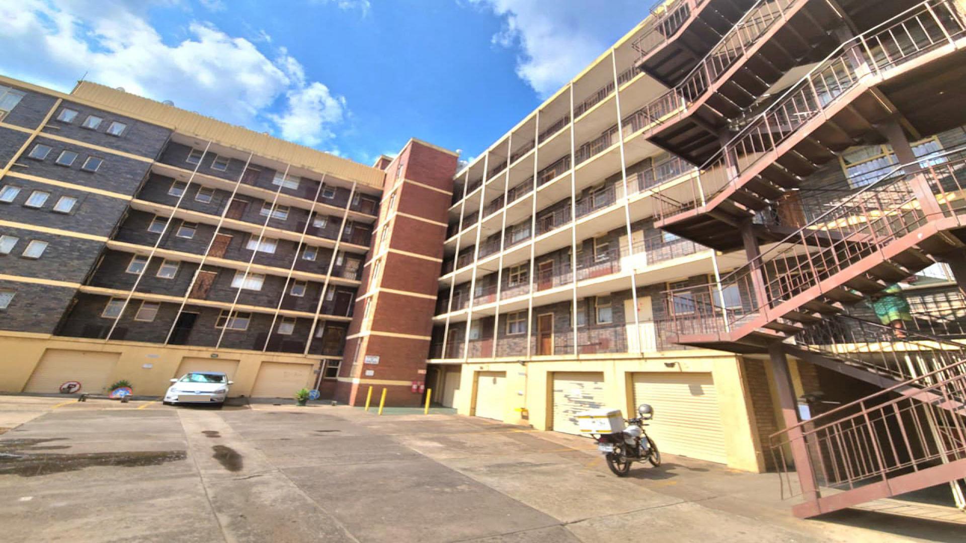 Front View of property in Emalahleni (Witbank) 