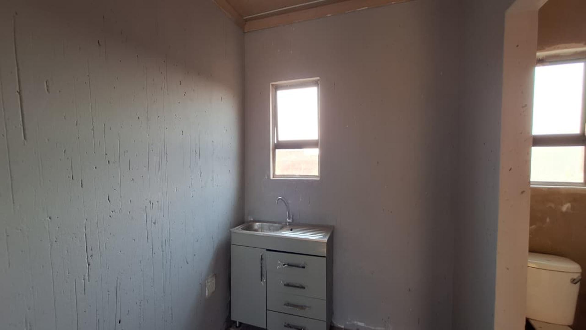Kitchen - 34 square meters of property in Protea Glen