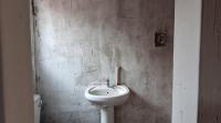 Bathroom 3+ - 8 square meters of property in Protea Glen