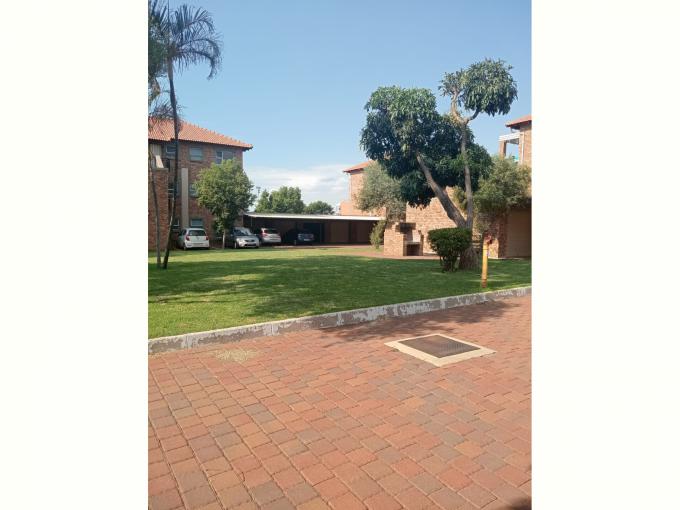 2 Bedroom Simplex for Sale For Sale in Montana - MR708936