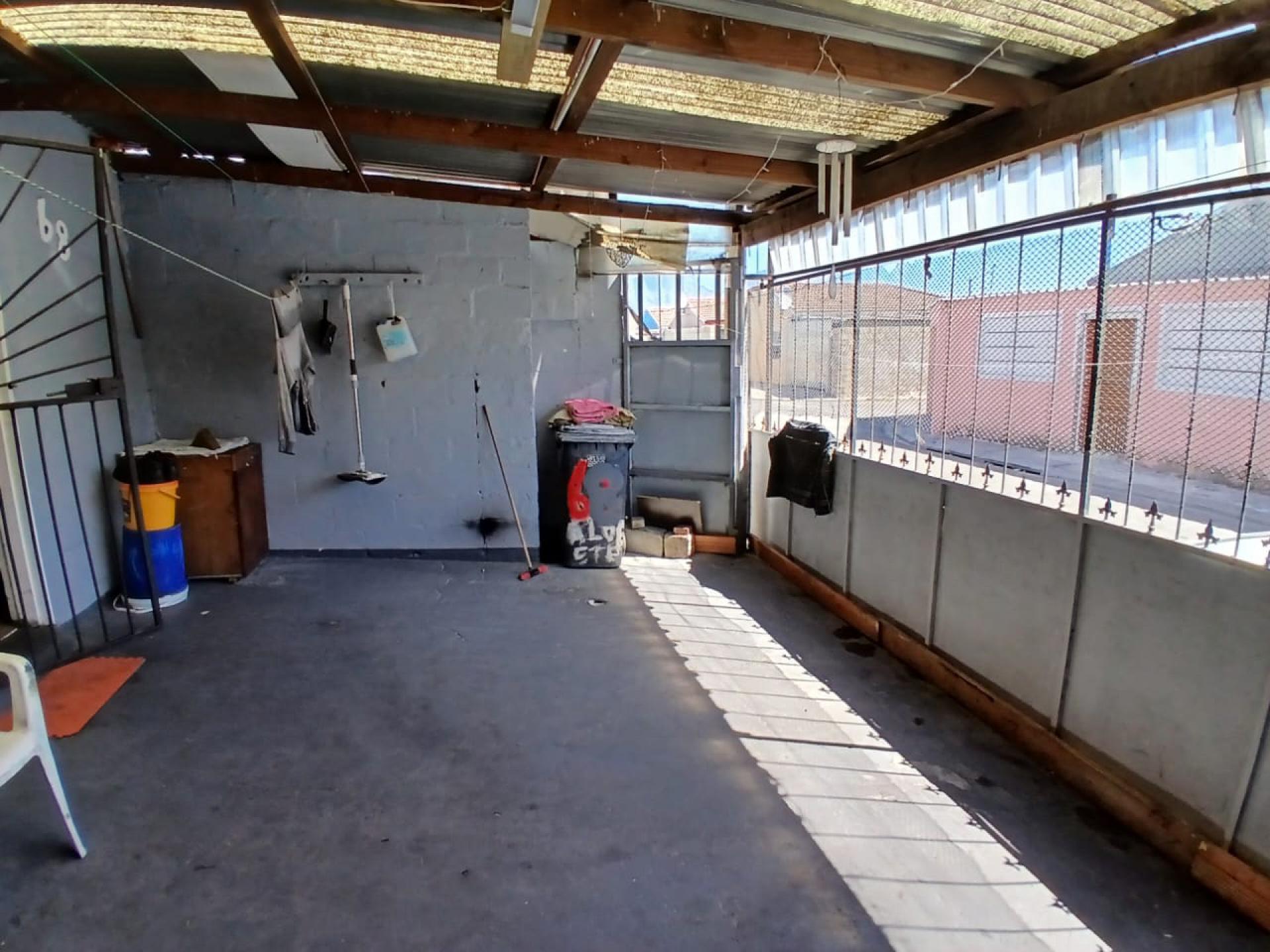  of property in Hanover Park