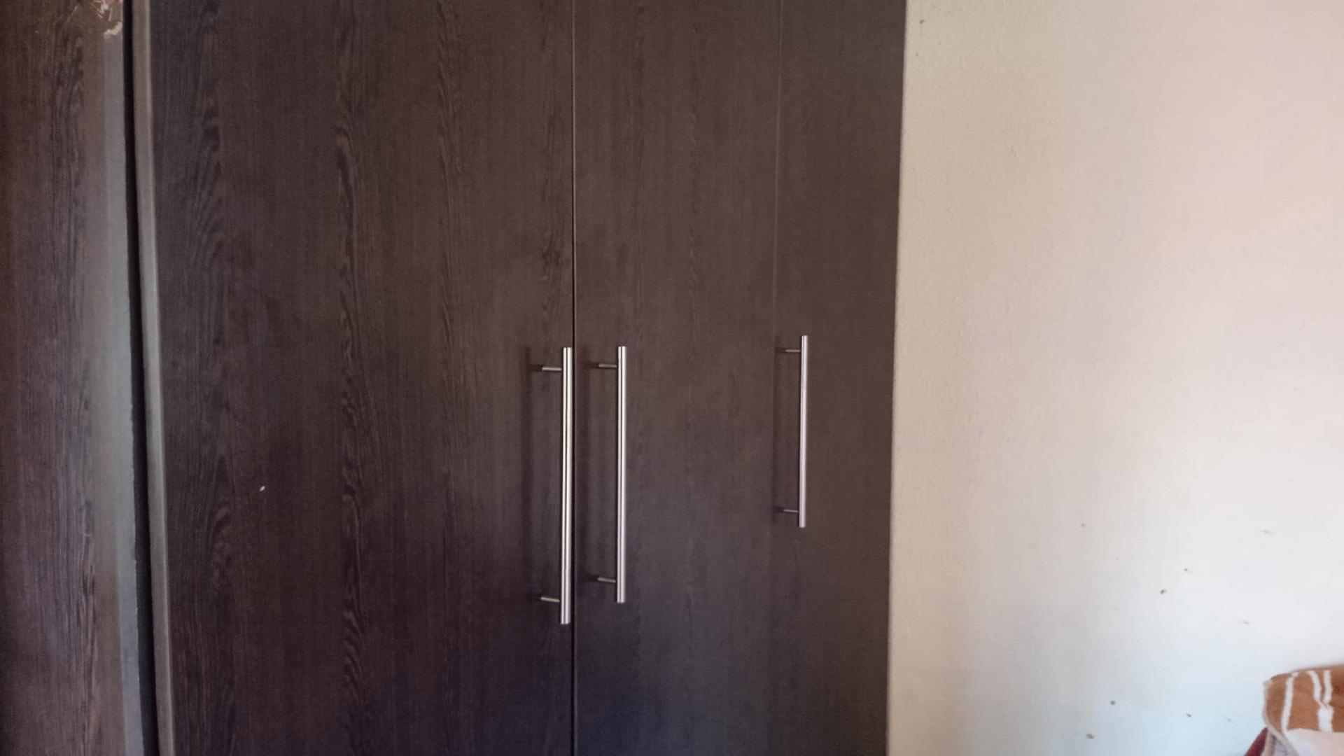 Bed Room 2 of property in Soshanguve East