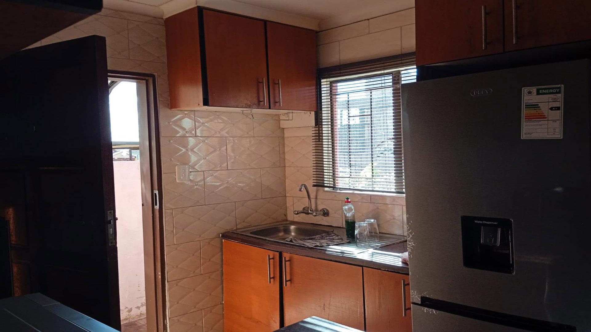 Kitchen of property in Soshanguve East