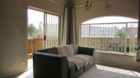 Lounges - 30 square meters of property in Corlett Gardens