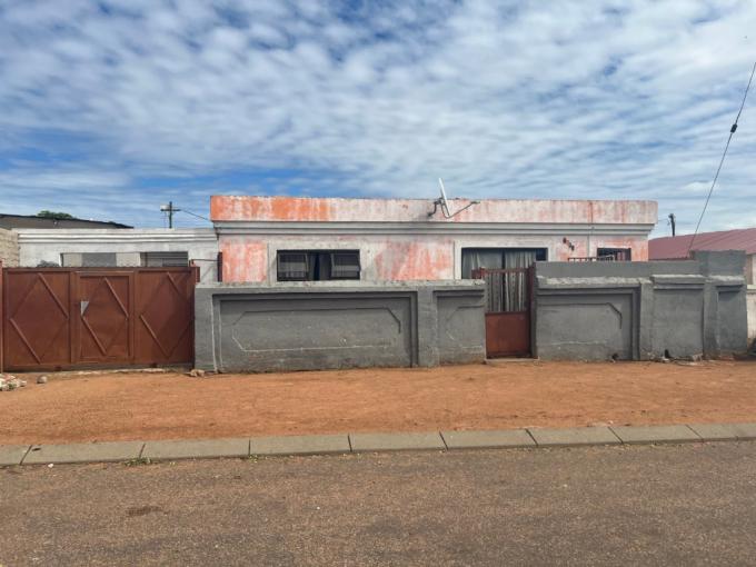 7 Bedroom House for Sale For Sale in Soshanguve - MR709005