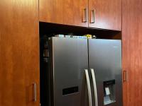  of property in Geelhoutpark