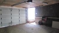 Garage - 39 square meters of property in Melville