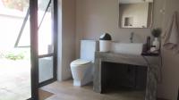 Main Bathroom - 7 square meters of property in Melville