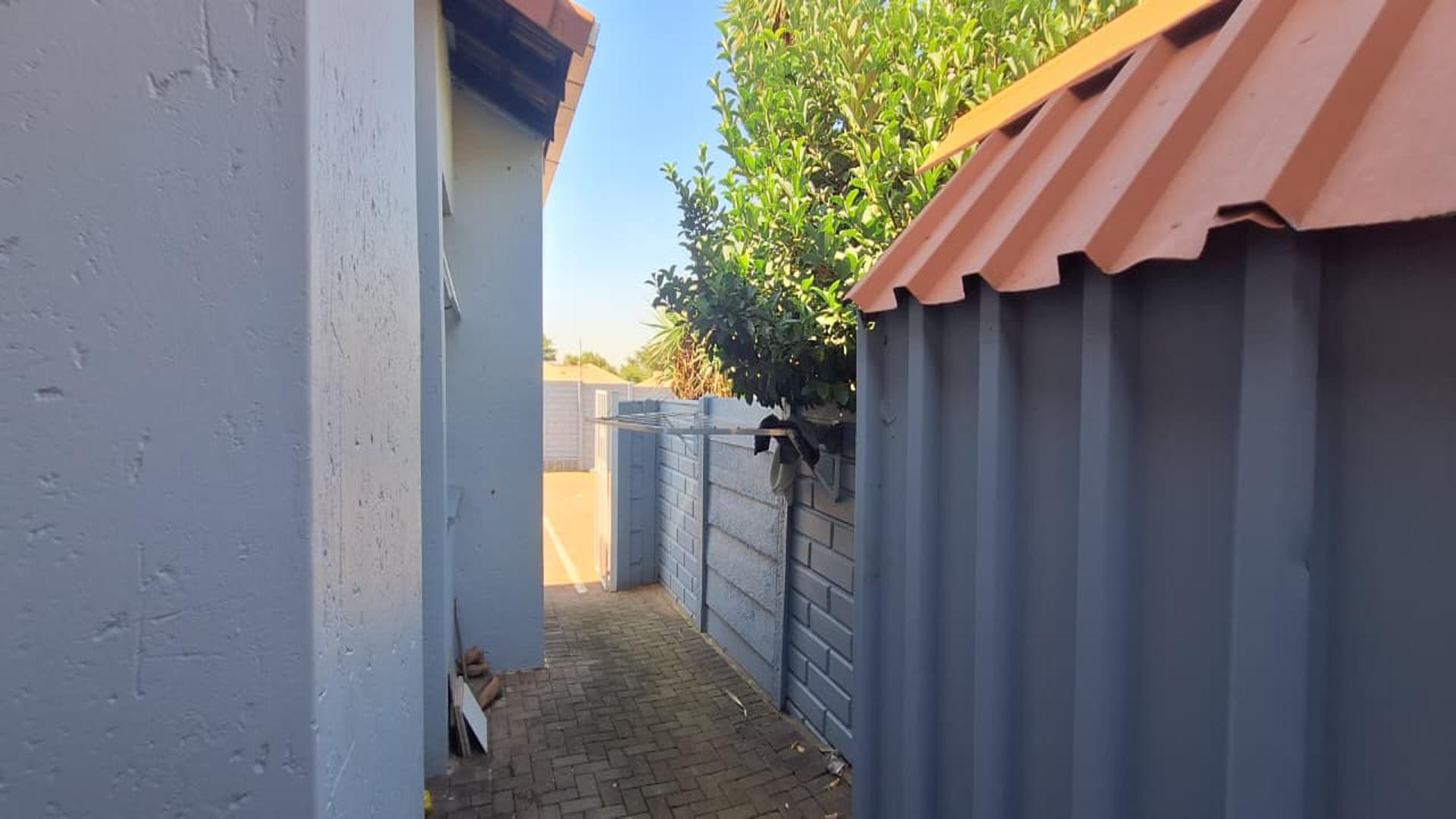 Backyard of property in Meyersdal