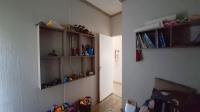 Bed Room 1 - 15 square meters of property in Meyersdal