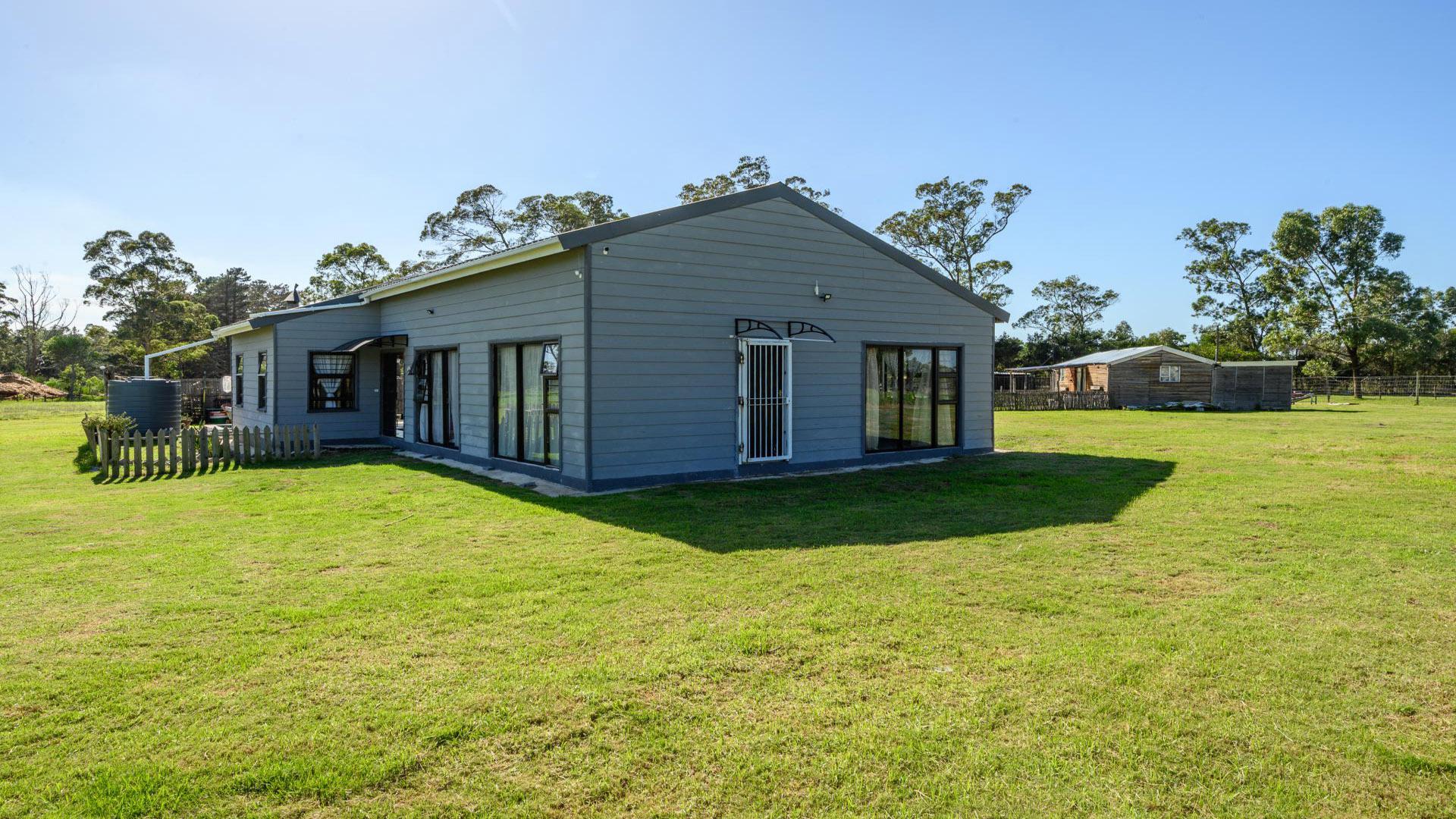 Front View of property in Port Elizabeth Central