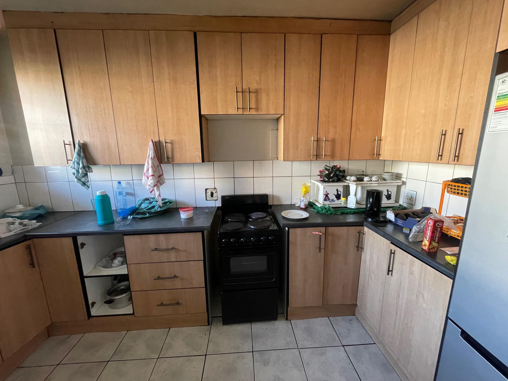  of property in Sunnyside