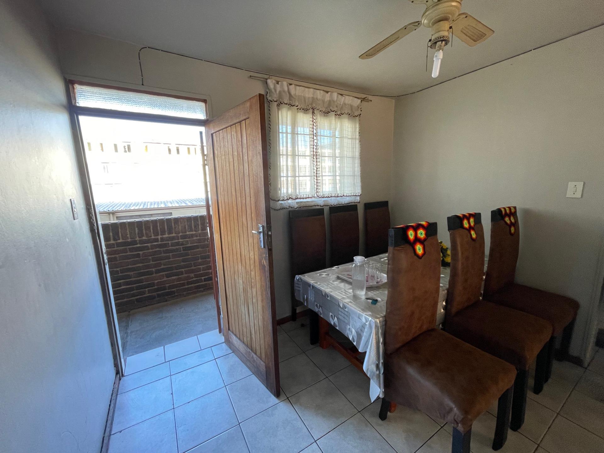  of property in Sunnyside