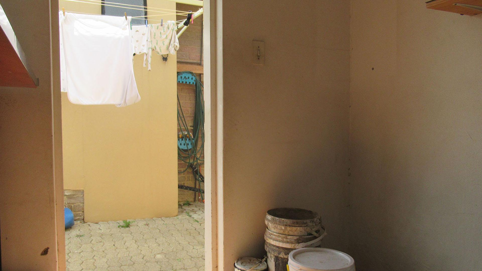 Laundry Room  - 10 square meters of property in Suideroord