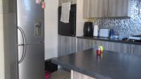 Kitchen - 15 square meters of property in Suideroord